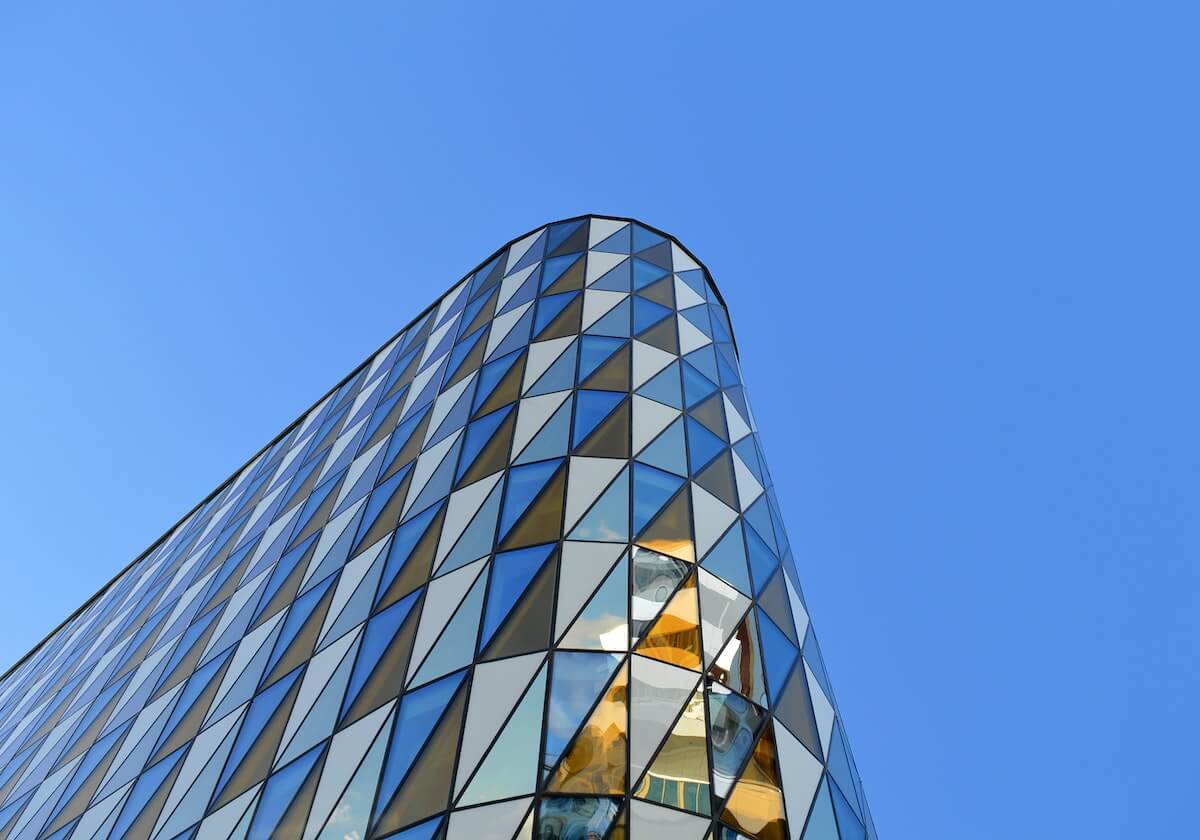 意甲媒体热议:莫德里奇不仅组织传球一流,他的拦截和抢断简直就是加图索翻版